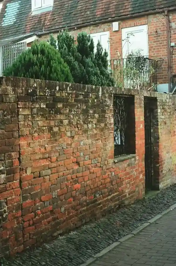 Mitoyenneté bruyante